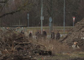 Kvůli nálezu munice u zábavního parku v Milovicích jsou evakuovány desítky lidí