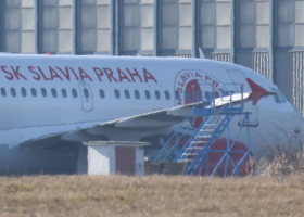 Fotbalová Slávie má svoje letadlo.
