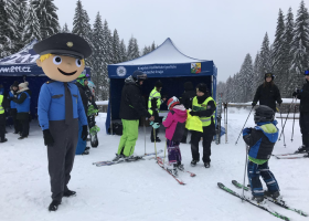 Policisté na lyžích dohlíželi na bezpečnost na sjezdovkách na Šumavě