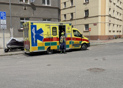 Dvořák také nastražil v pražské Libni nástražný výbušný systém. Ten zranil policistu