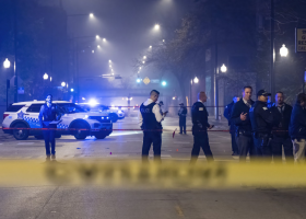 14 lidí postřelil pachatel v Chicagu. Oslavy svátku Halloween jsou tak jedny z nejtragičtějších