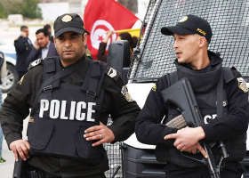 Češka obviněná z vraždy manžela v Tunisku zůstává ve vazbě