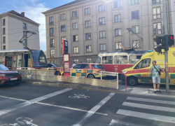 Smrtelná nehoda chodce a tramvaje v Podbabě