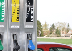 Prudký skok cen dieselu: Zvýšená spotřební daň způsobila největší mezidenní zdražení od loňského října