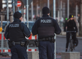 Německé úřady zadržely dalšího mladíka kvůli podezření z plánování vánočního teroristického útoku