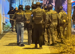 Policejní zásah u ruské ambasády v Praze