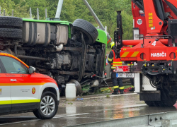 Vážná nehoda kamionu na Pražském okruhu