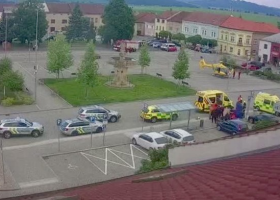 Kriminalisté vyšetřují násilnou smrt ženy v Jevíčku, po pachateli pátrají desítky policistů i vrtulník